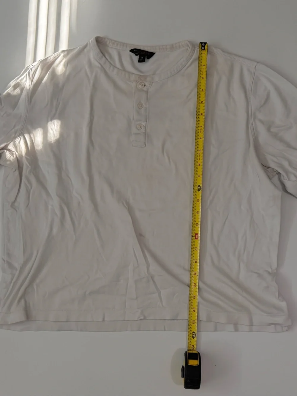 Banana Republic White Short-Sleeve Henley